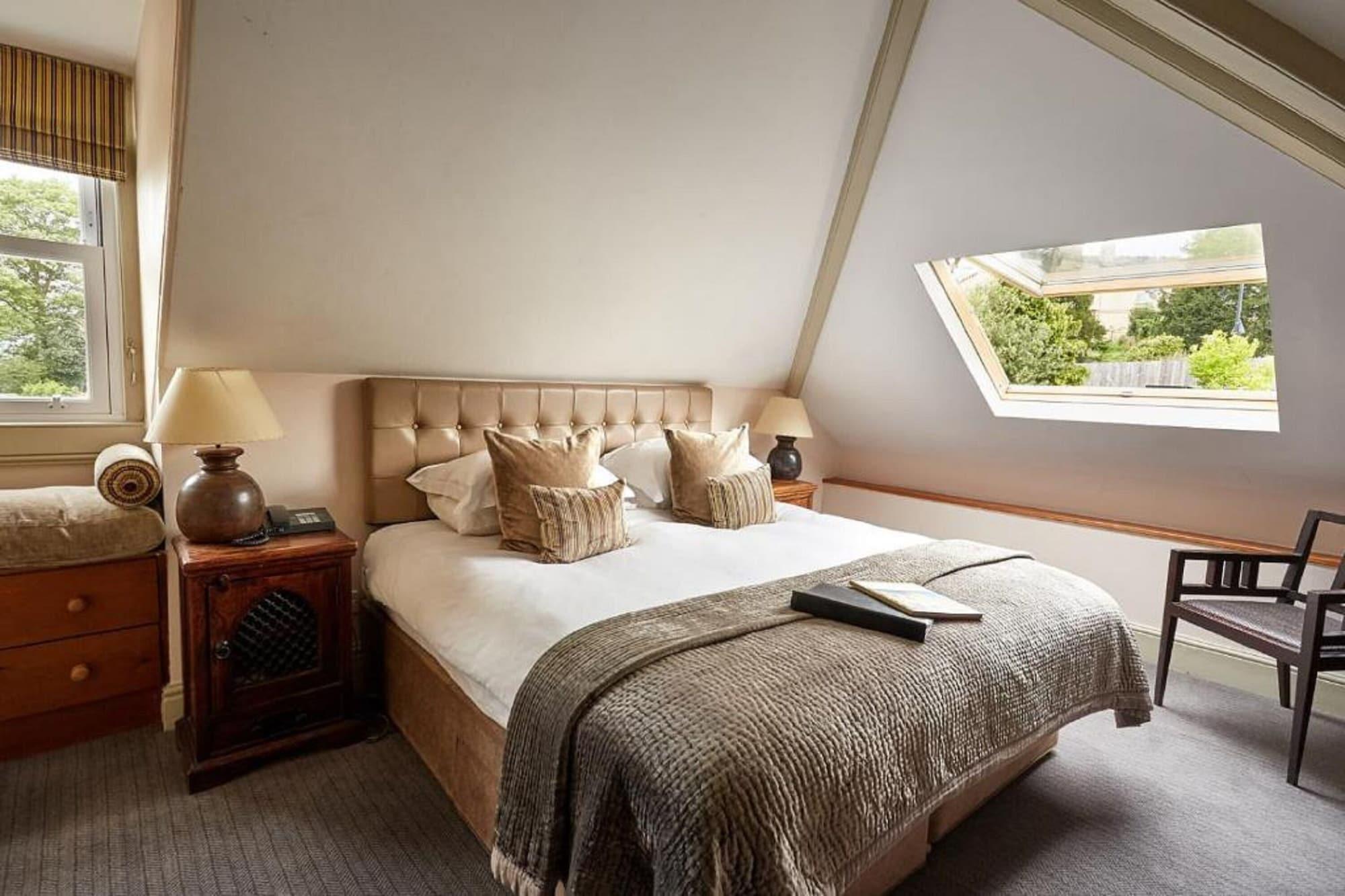 Dorian House Boutique B&B - Free Parking! Bath Luaran gambar A bedroom at The Grove