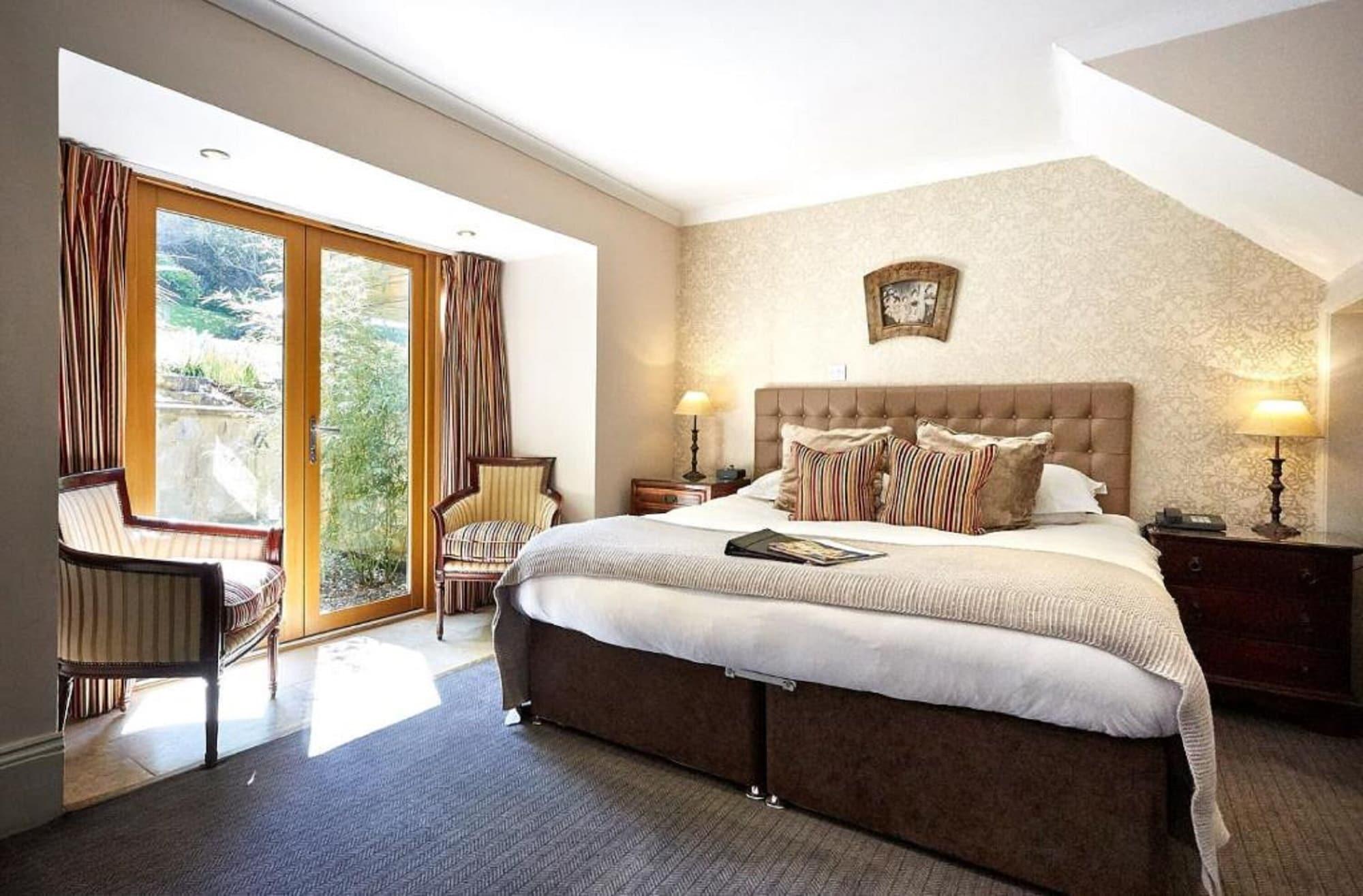 Dorian House Boutique B&B - Free Parking! Bath Luaran gambar A bedroom at The Old Vicarage Hotel