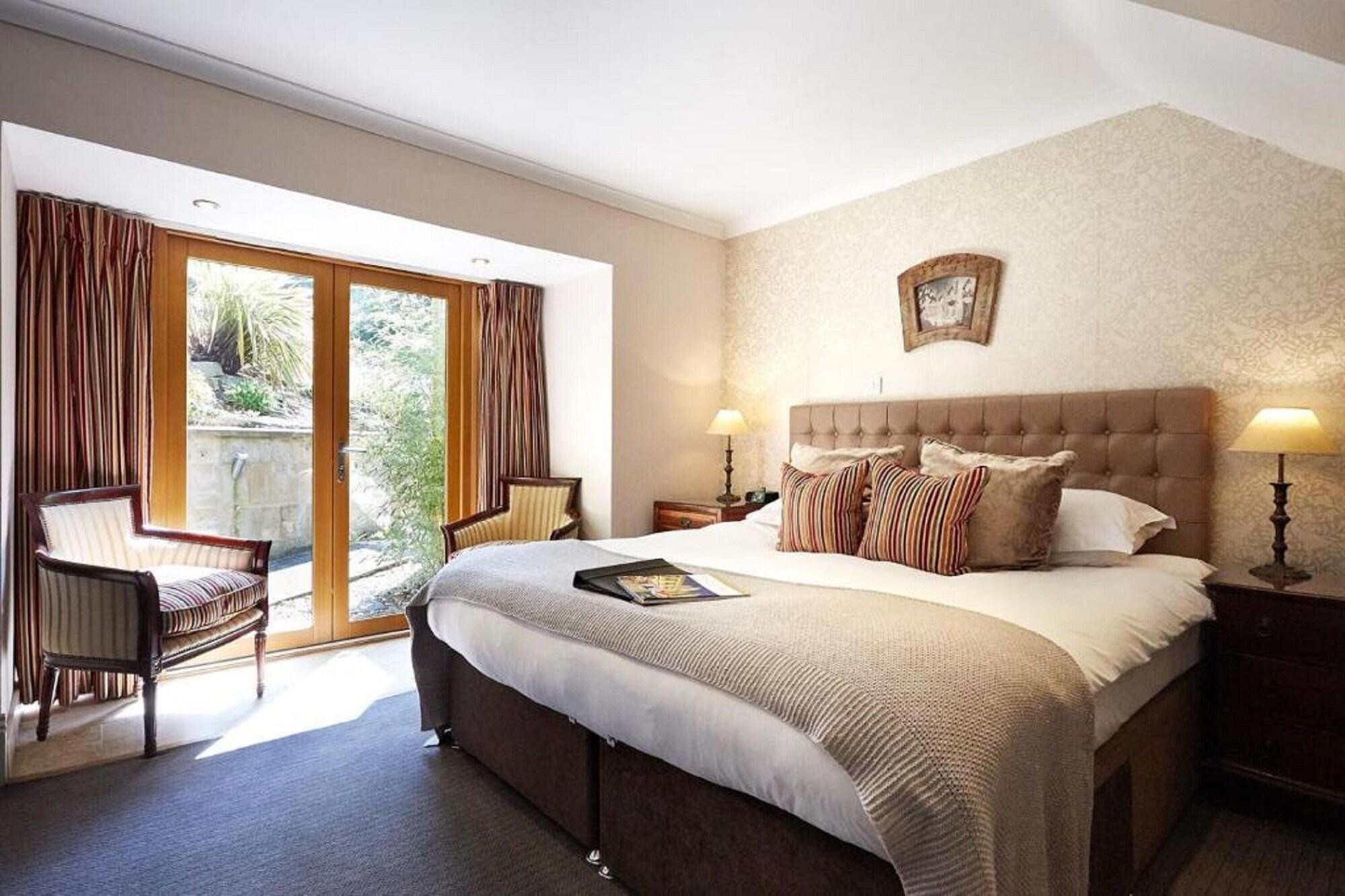 Dorian House Boutique B&B - Free Parking! Bath Luaran gambar A bedroom at The Old parsonage