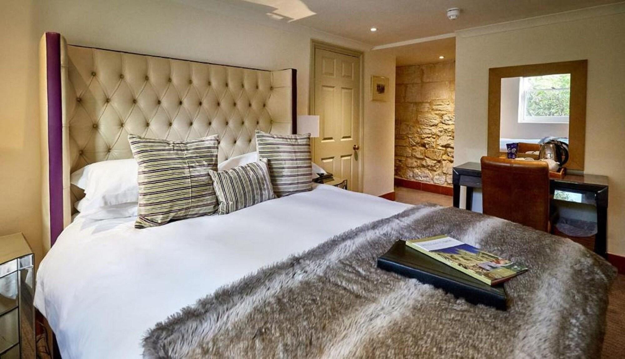 Dorian House Boutique B&B - Free Parking! Bath Luaran gambar A bedroom at The Old Inn