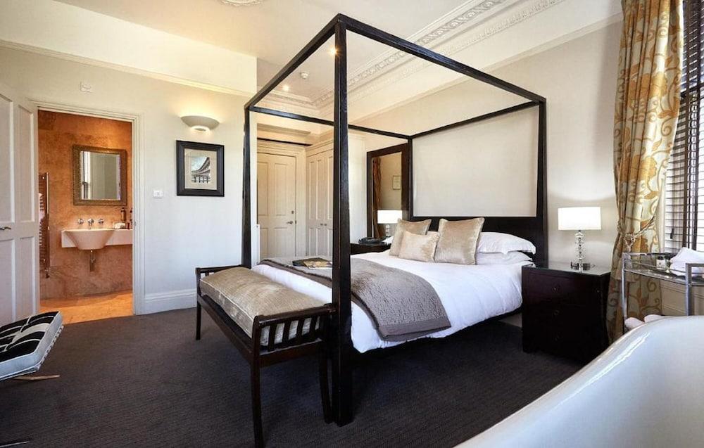 Dorian House Boutique B&B - Free Parking! Bath Luaran gambar A bedroom at the hotel