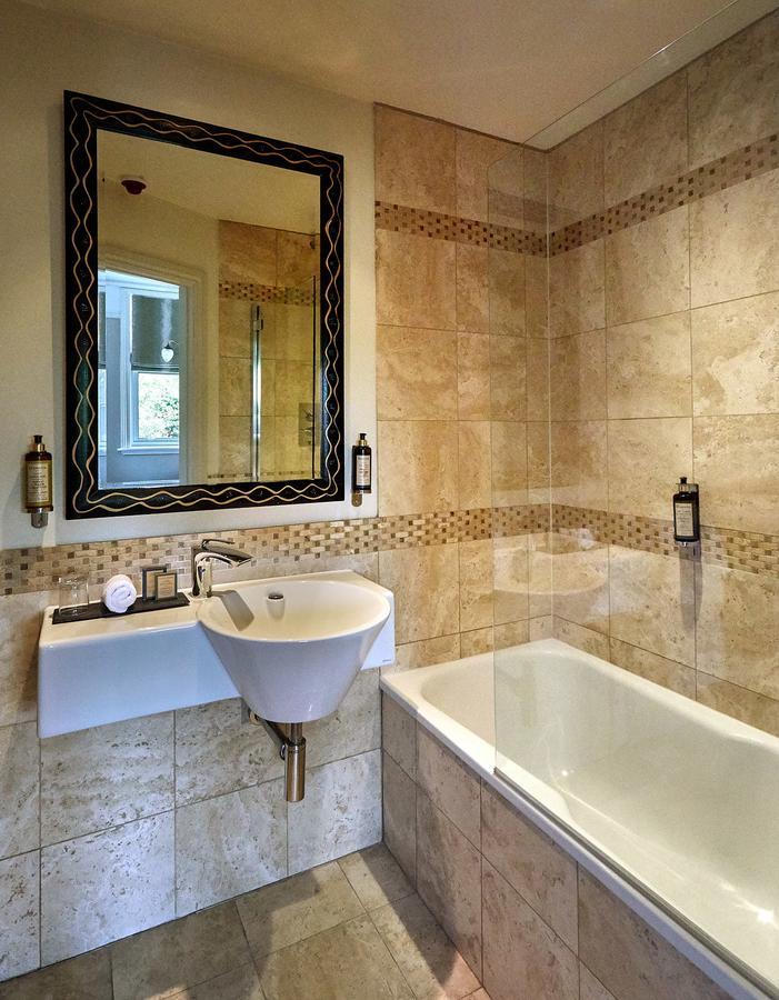 Dorian House Boutique B&B - Free Parking! Bath Luaran gambar Bathroom